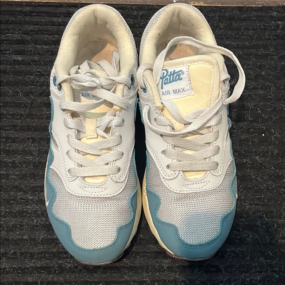 Patta Air Max Sneakers in Teal and White